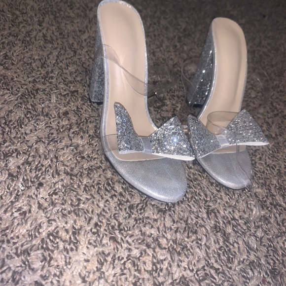 Cinderella heels - Picture 2 of 2